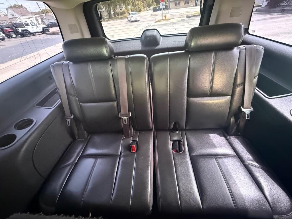 Chevrolet Suburban LTZ 1500 4WD 2013