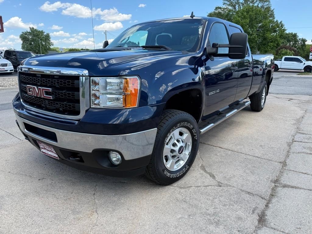 GMC Sierra 2500HD SLE Crew Cab 4WD 2011