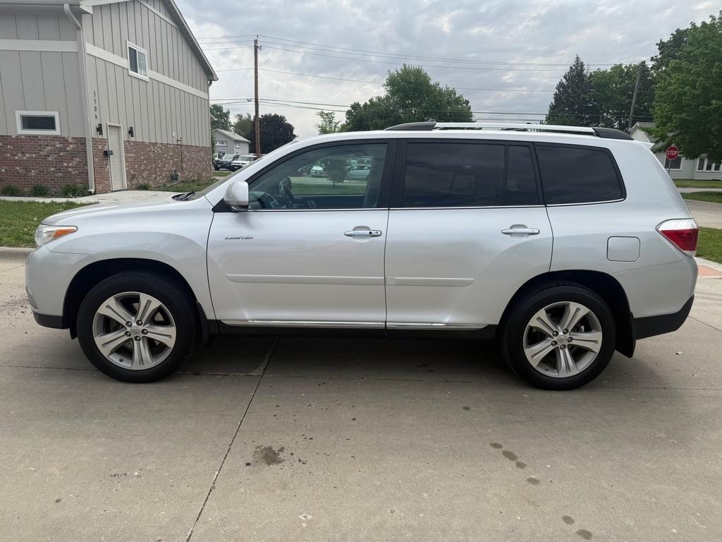 Toyota Highlander Limited 4WD 2013