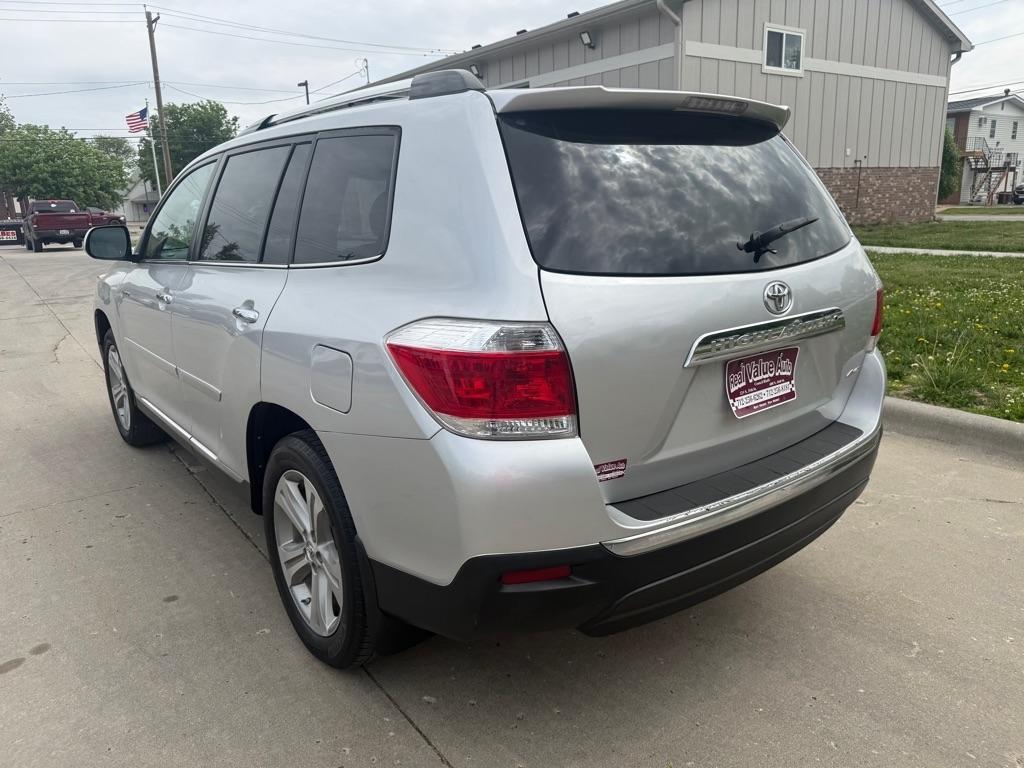 Toyota Highlander Limited 4WD 2013