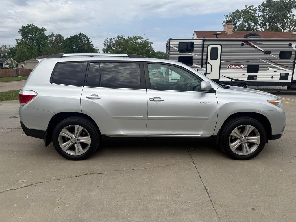 Toyota Highlander Limited 4WD 2013