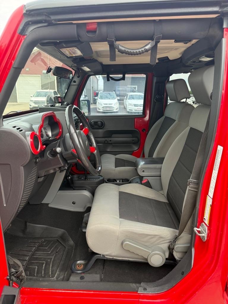 Jeep Wrangler Unlimited Sahara 4WD 2010