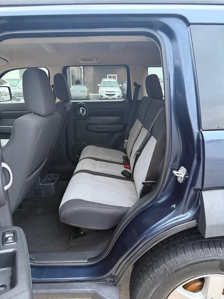 Dodge Nitro SXT 4WD 2008