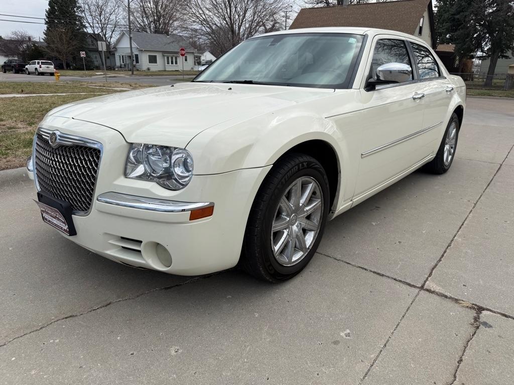 2010 Chrysler 300 Limited RWD
