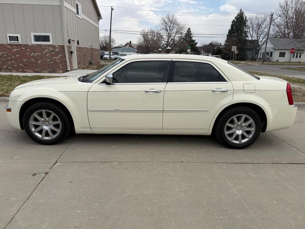 Chrysler 300 Limited RWD 2010