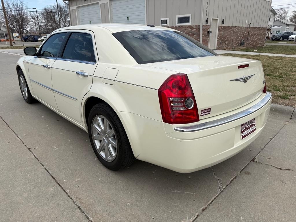 Chrysler 300 Limited RWD 2010