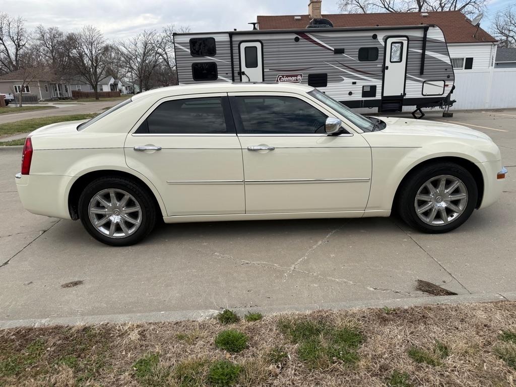 Chrysler 300 Limited RWD 2010