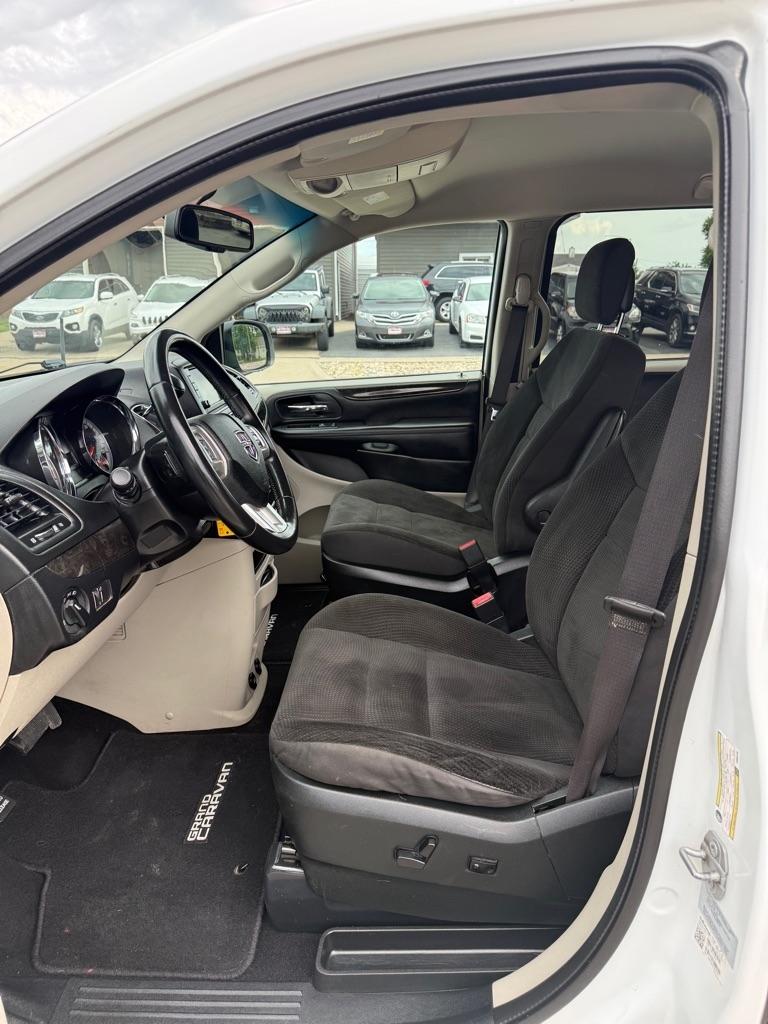Dodge Grand Caravan SE 2017