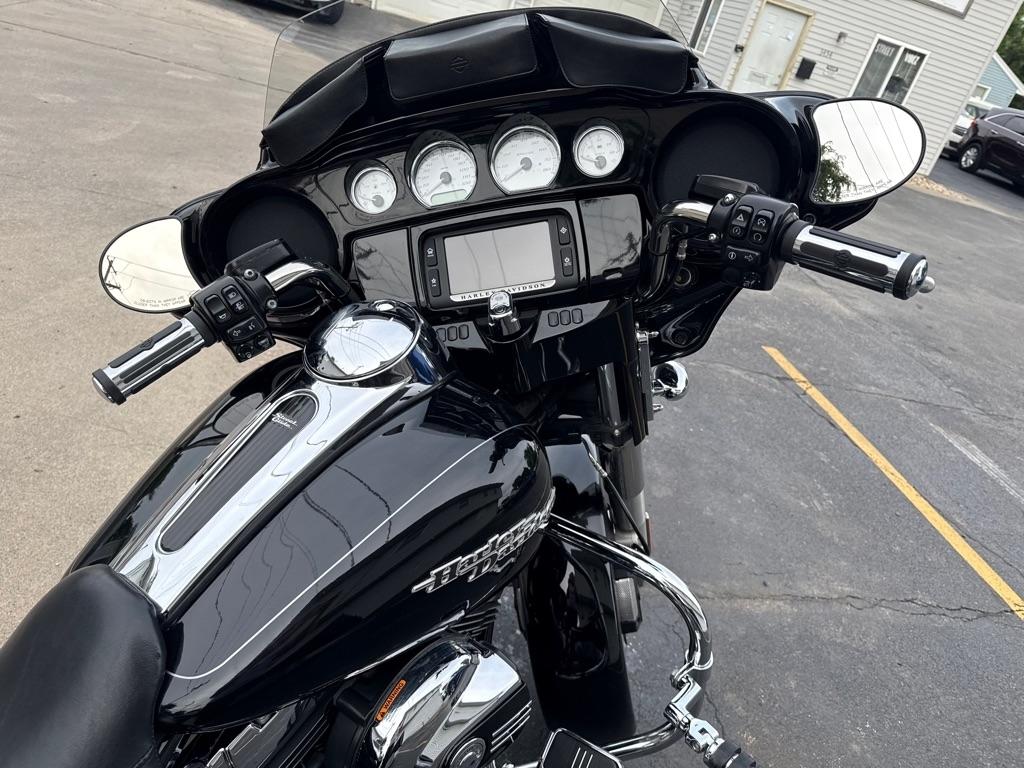 Harley-Davidson FLHXS  2014