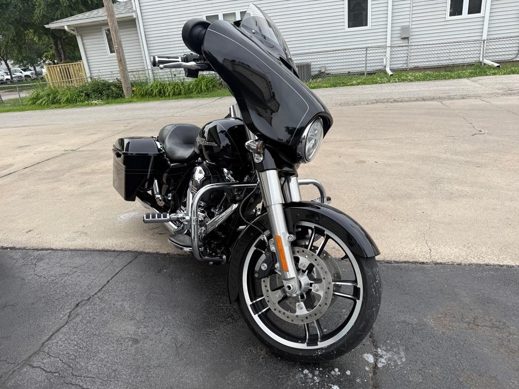 Harley-Davidson FLHXS  2017