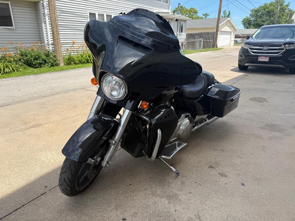 2017 Harley-Davidson FLHXS 