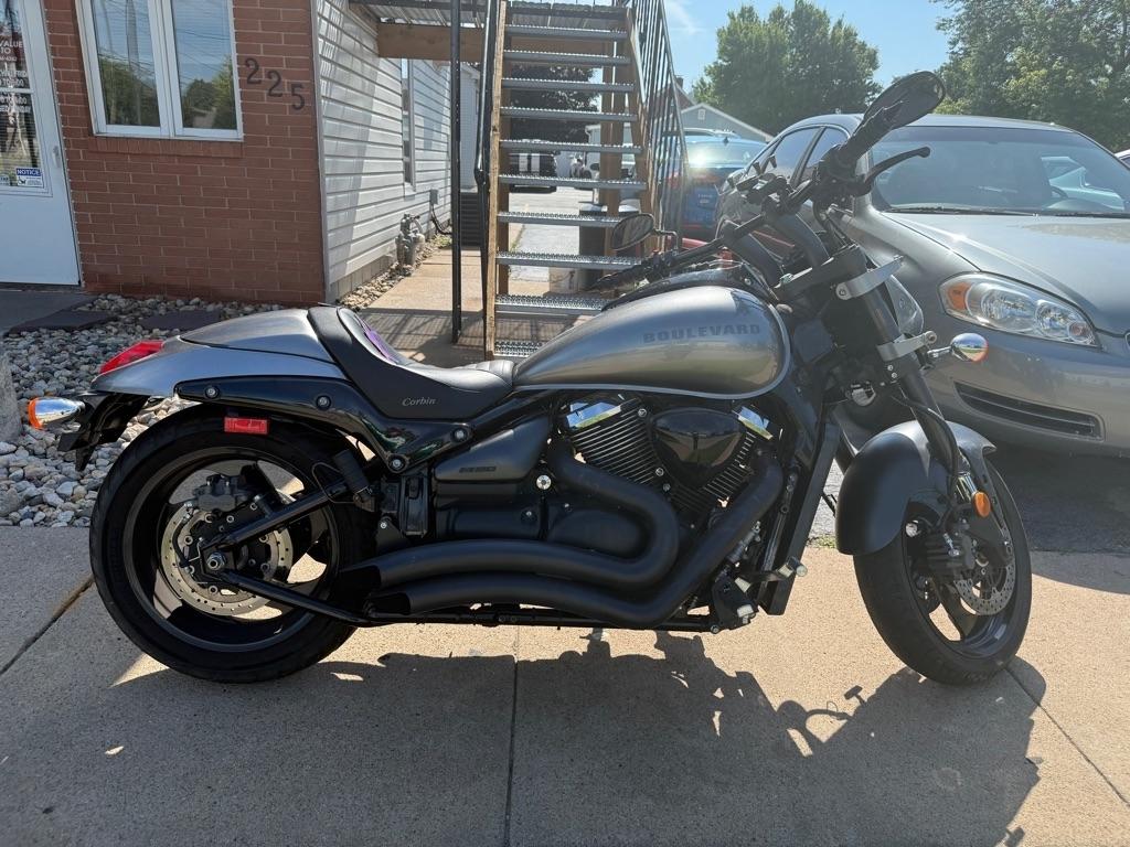 Suzuki VZ1500  2018