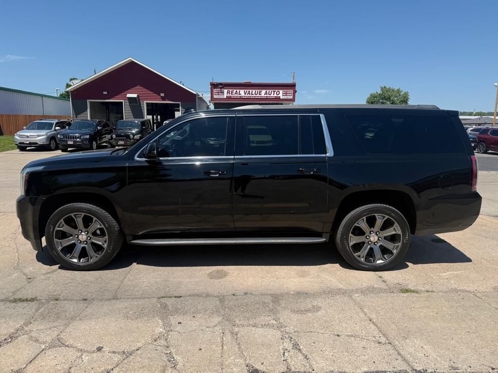 GMC Yukon XL SLT 1/2 Ton 4WD 2015