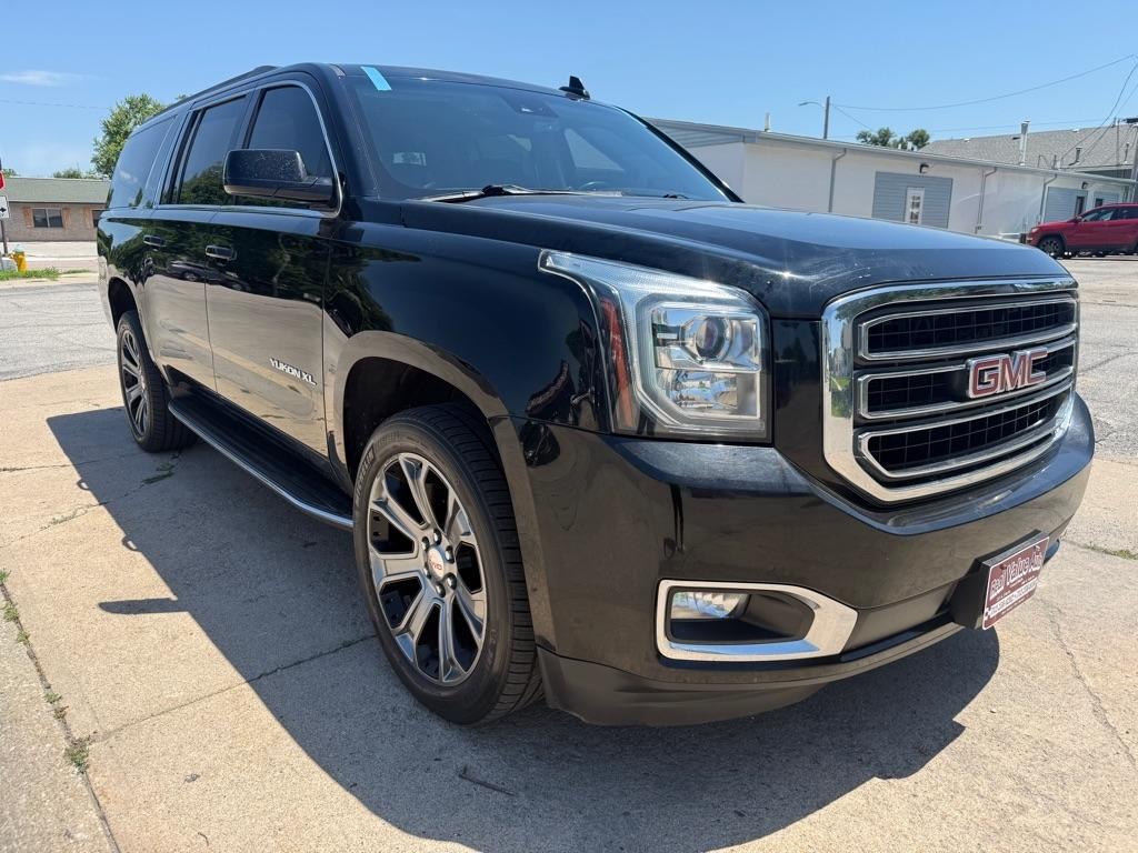 GMC Yukon XL SLT 1/2 Ton 4WD 2015