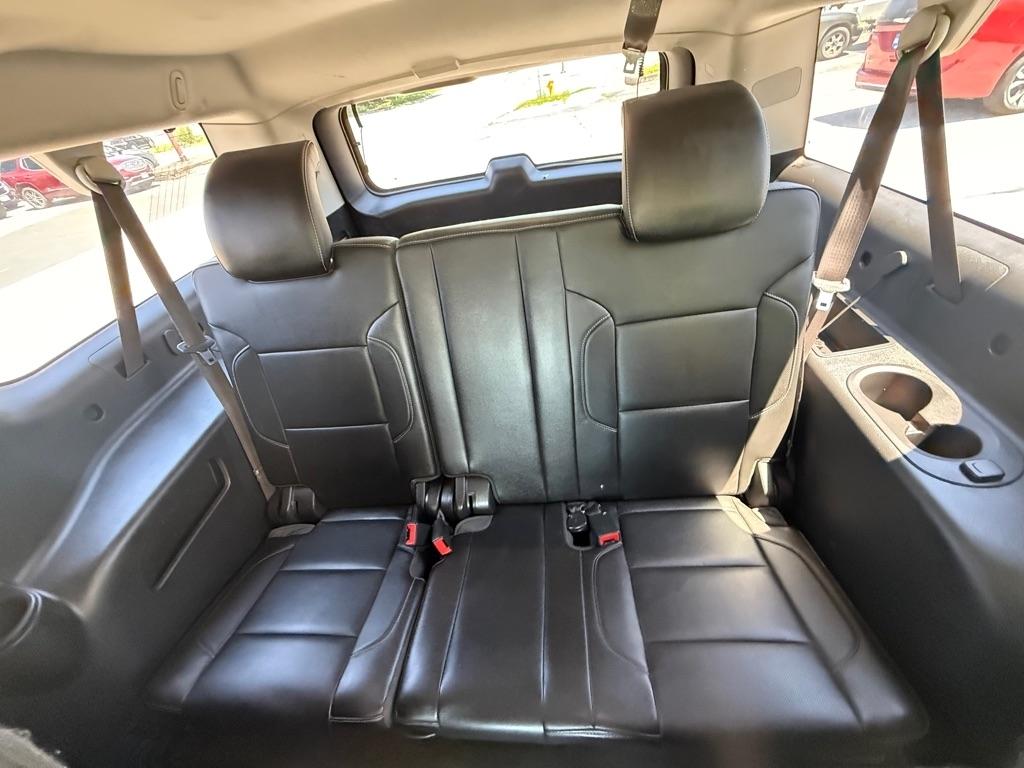 GMC Yukon XL SLT 1/2 Ton 4WD 2015