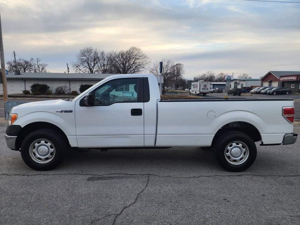 Ford F-150 XLT 8-ft. Bed 2WD 2012