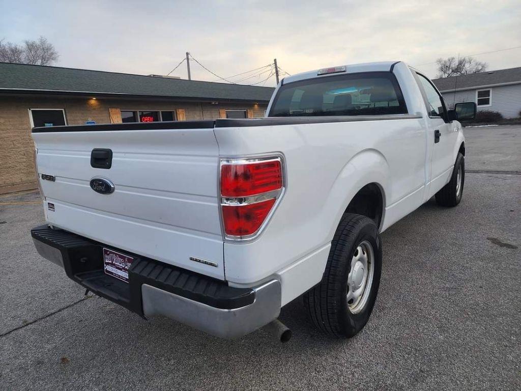 Ford F-150 XLT 8-ft. Bed 2WD 2012