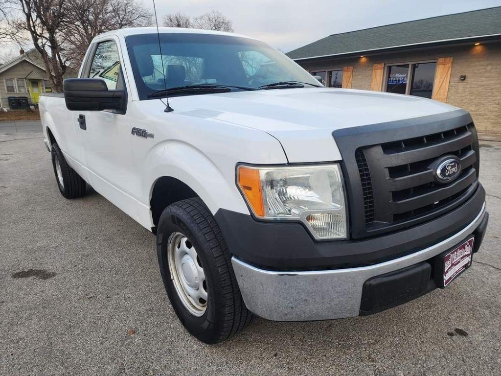 Ford F-150 XLT 8-ft. Bed 2WD 2012