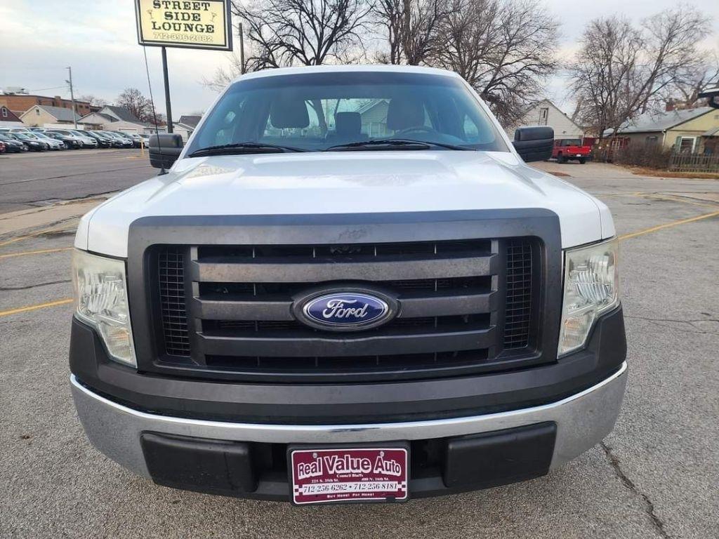 Ford F-150 XLT 8-ft. Bed 2WD 2012