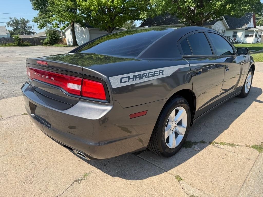 Dodge Charger SE 2014