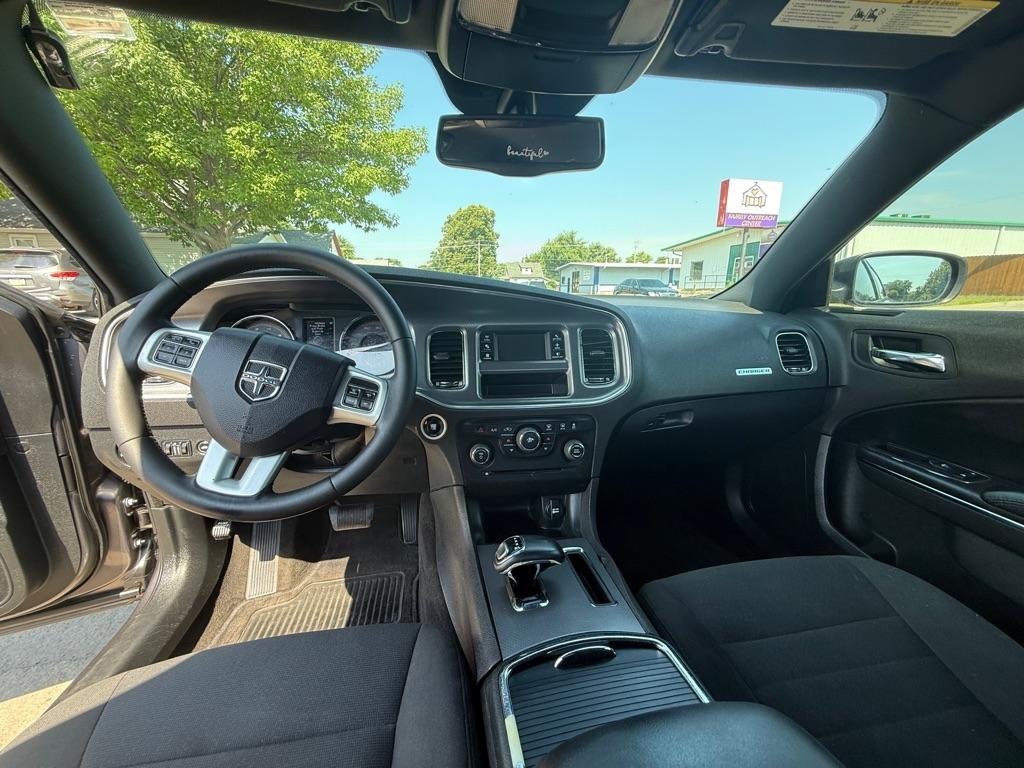 Dodge Charger SE 2014