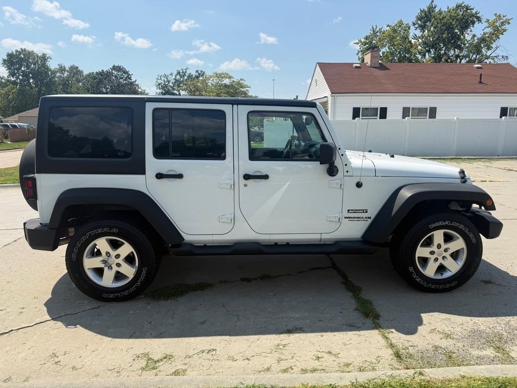 Jeep Wrangler Unlimited Sport 4WD 2013
