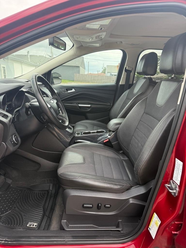 Ford Escape Titanium 4WD 2013