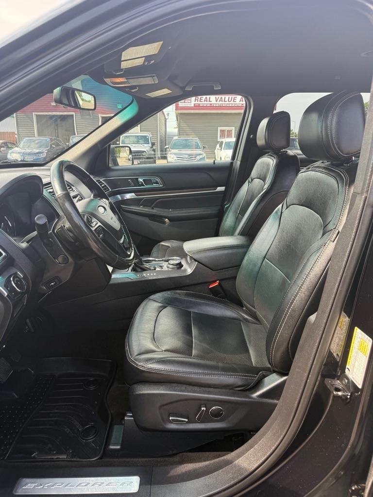 Ford Explorer Limited 4WD 2016