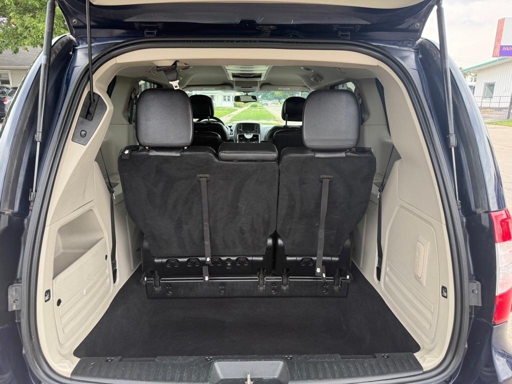 Chrysler Town & Country Touring 2014