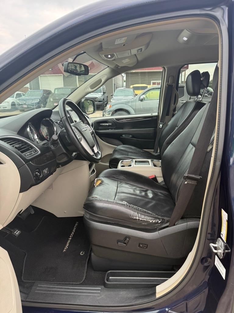Chrysler Town & Country Touring 2014