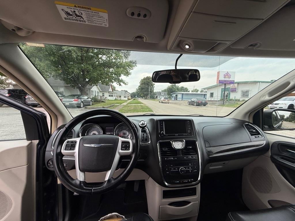 Chrysler Town & Country Touring 2014