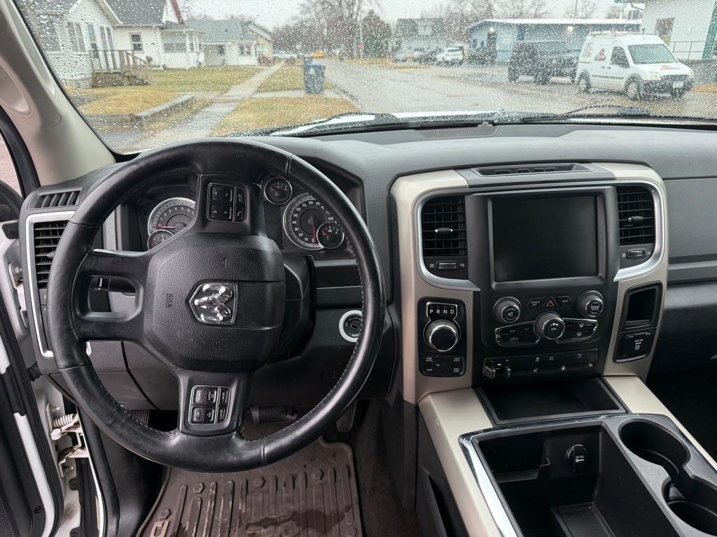 RAM 1500 SLT Crew Cab SWB 4WD 2013
