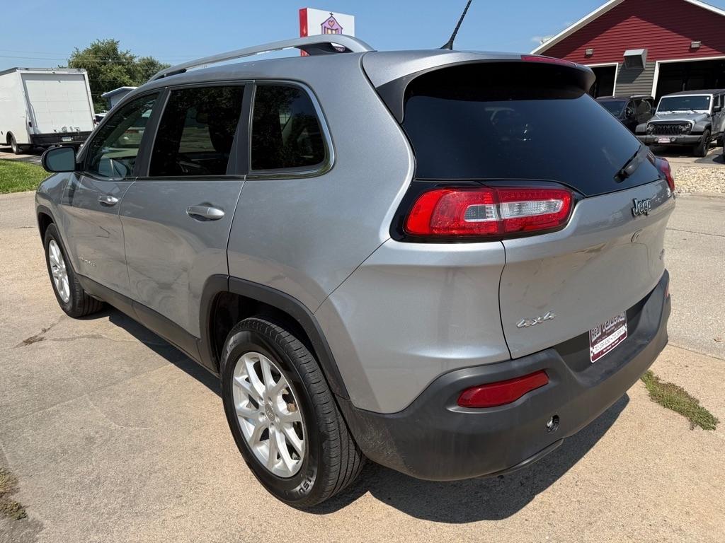 Jeep Cherokee Latitude 4WD 2016