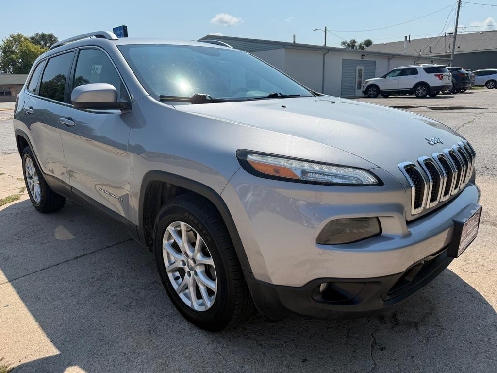 Jeep Cherokee Latitude 4WD 2016