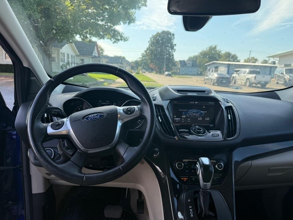 Ford Escape Titanium 4WD 2015