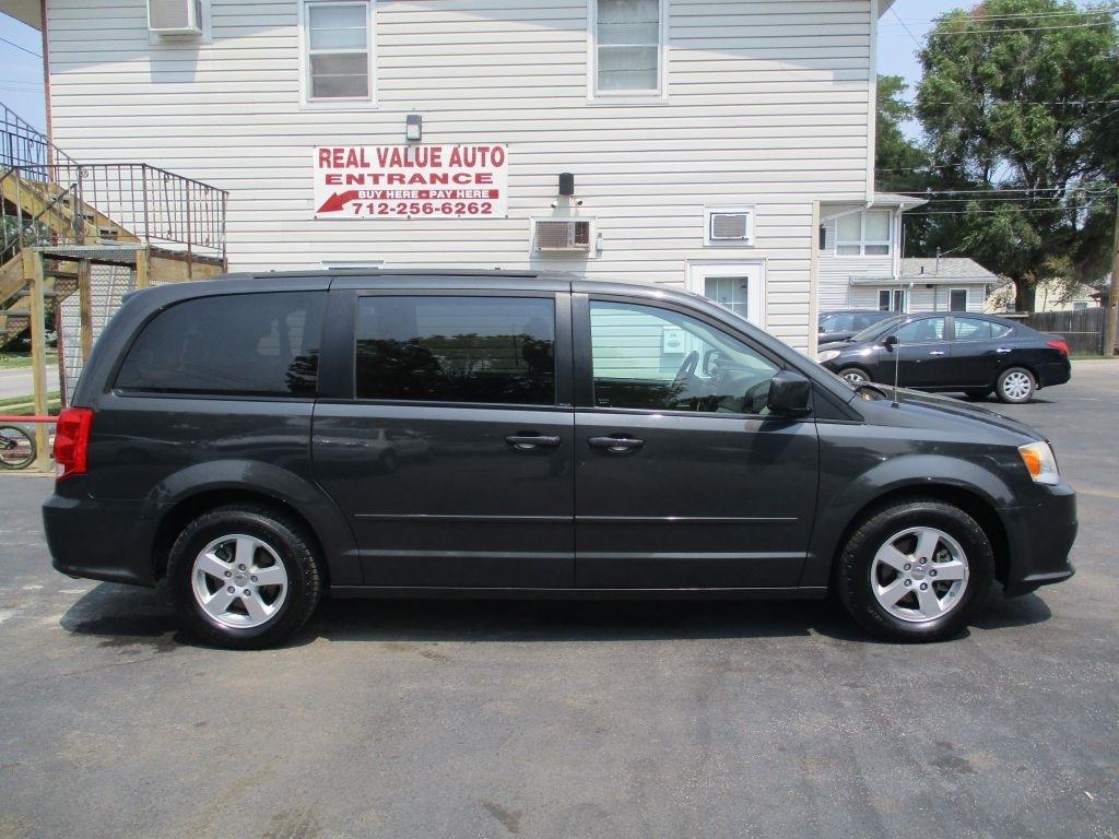 Dodge Grand Caravan SXT 2012