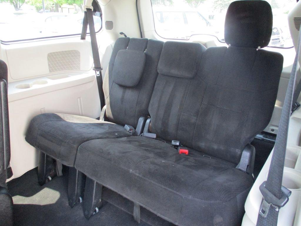 Dodge Grand Caravan SXT 2012