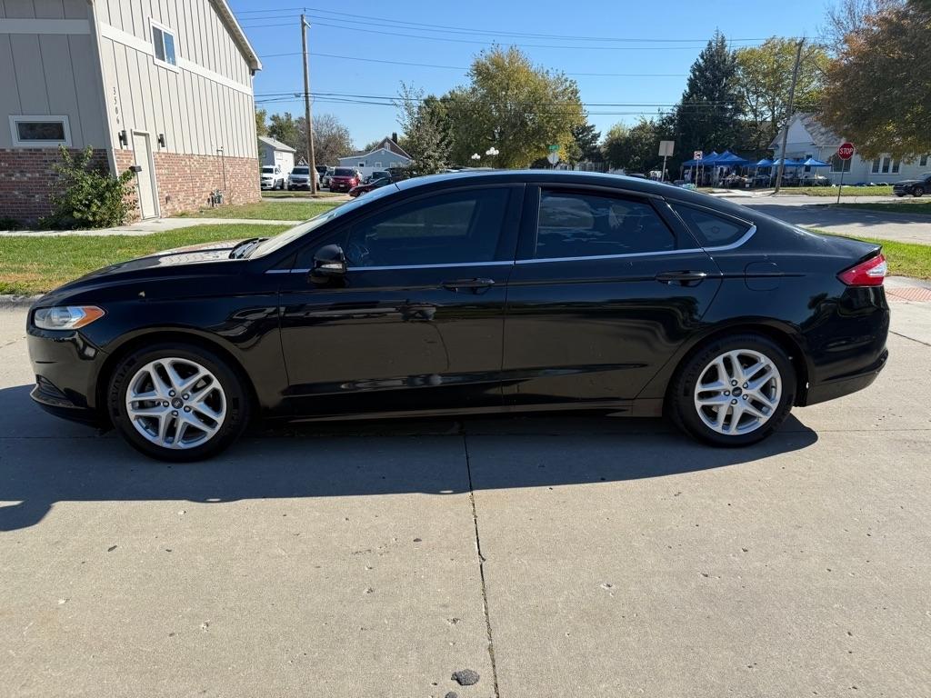 Ford Fusion SE 2016