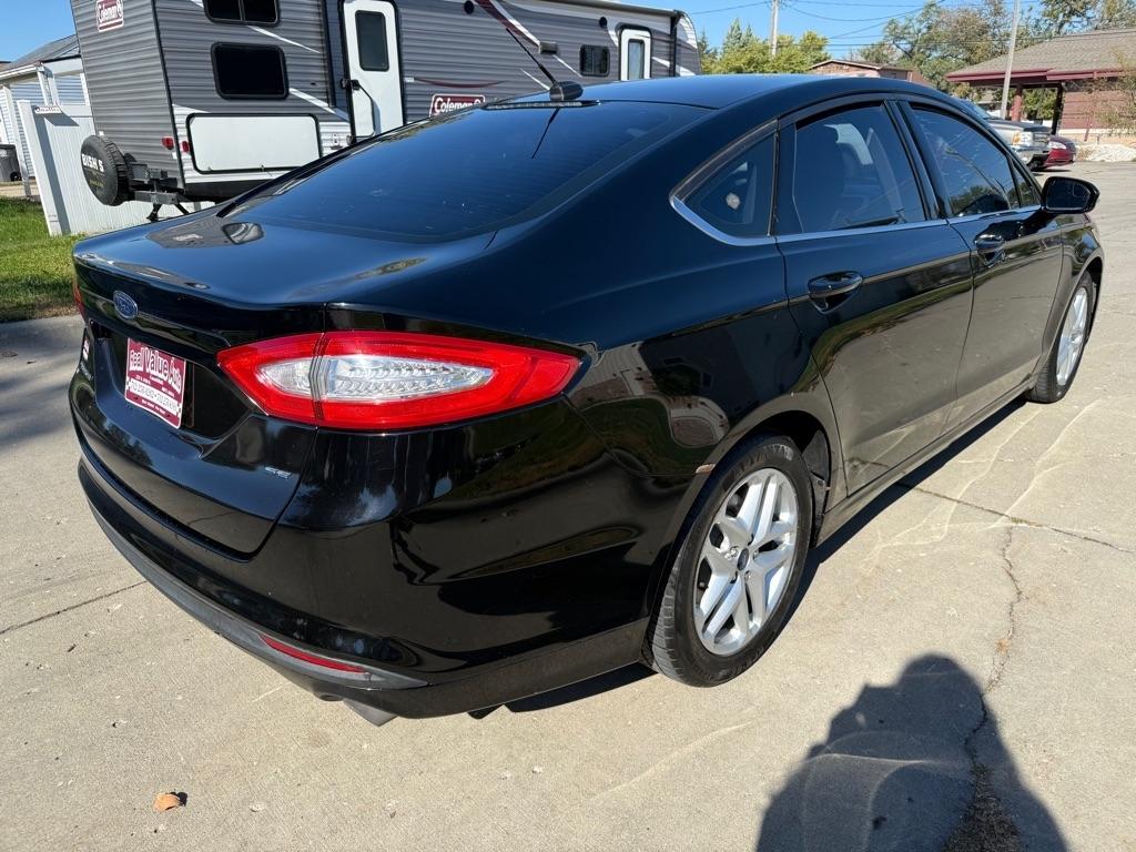 Ford Fusion SE 2016
