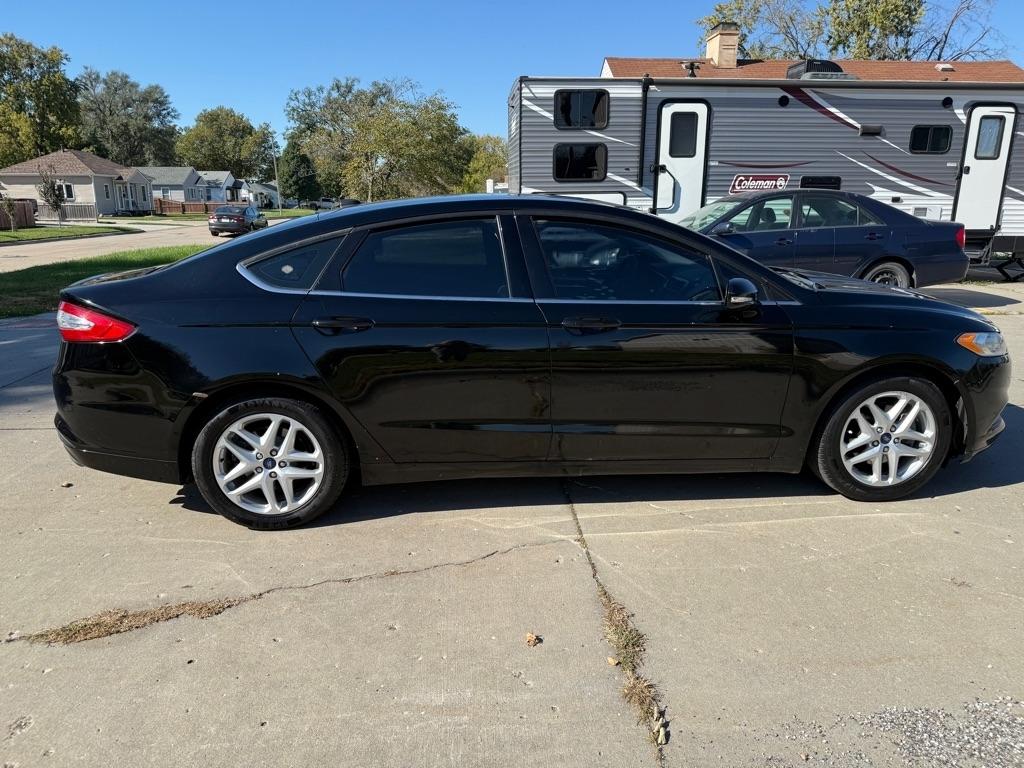 Ford Fusion SE 2016
