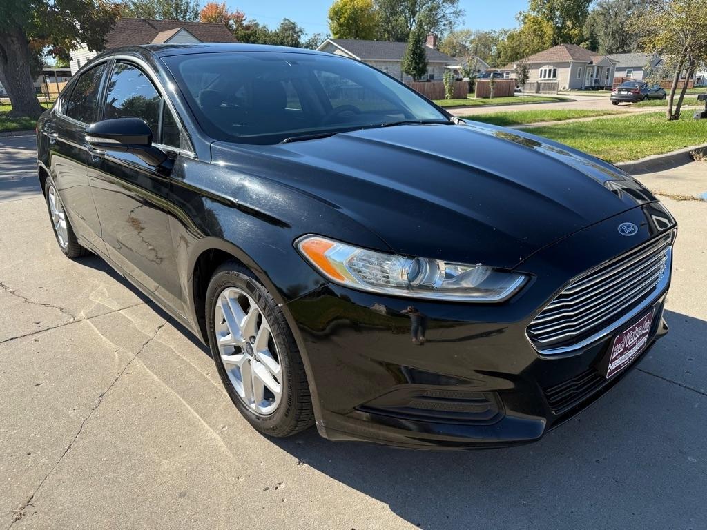 Ford Fusion SE 2016