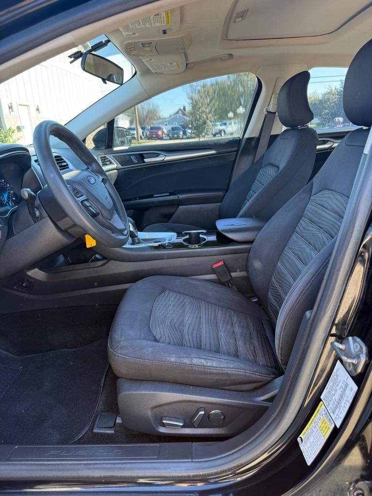 Ford Fusion SE 2016