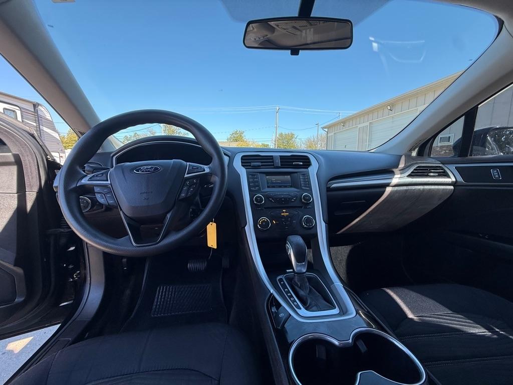 Ford Fusion SE 2016