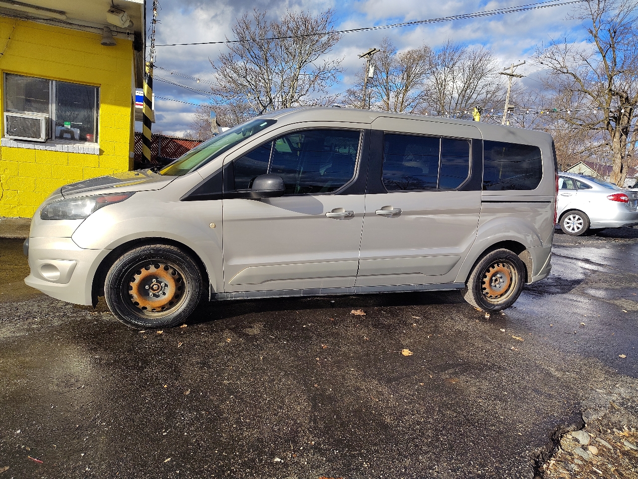 Ford Transit Connect Wagon 4dr Wgn LWB XLT w/Rear Liftgate 2015