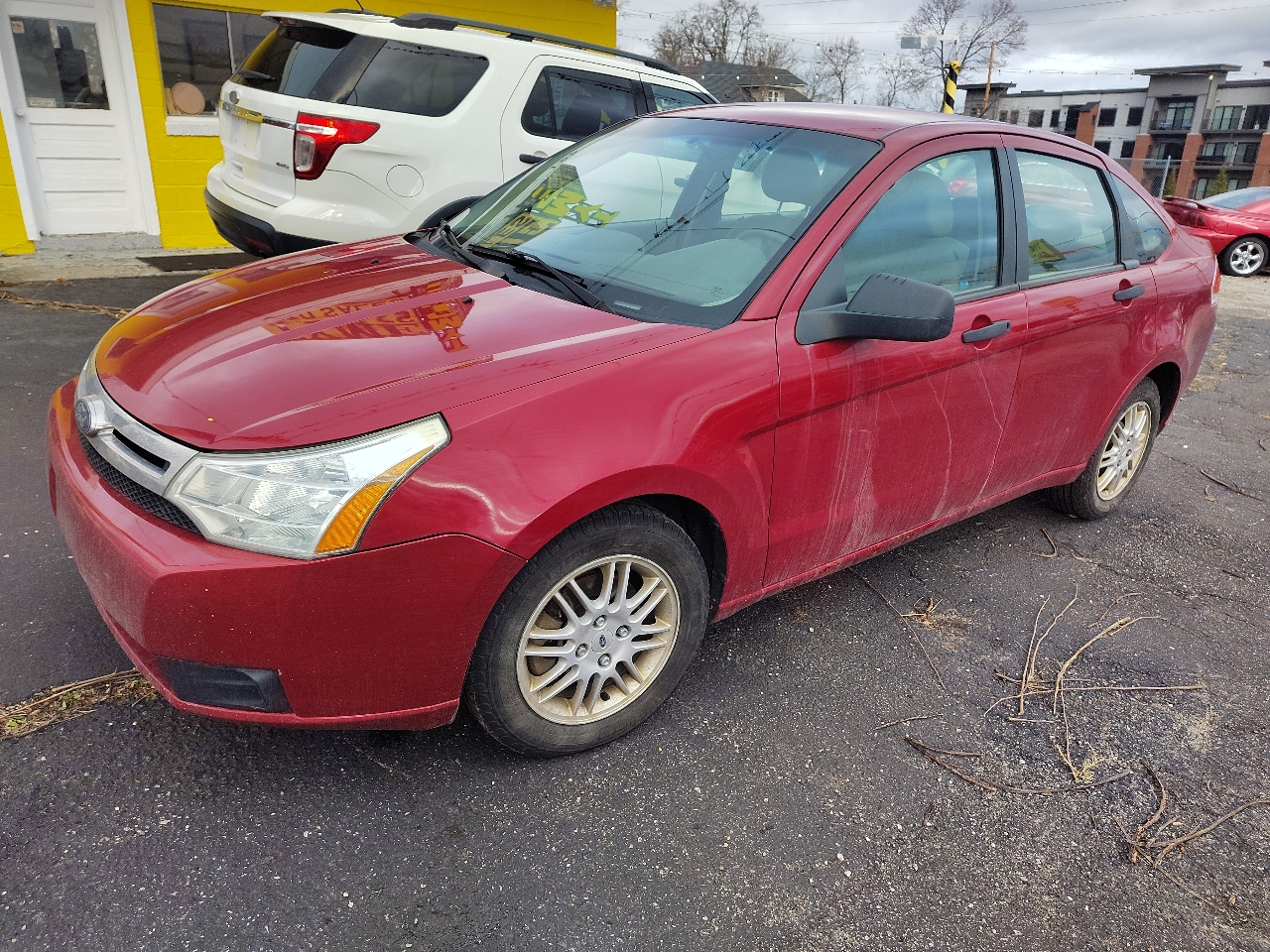 Ford Focus 4dr Sdn SE 2010