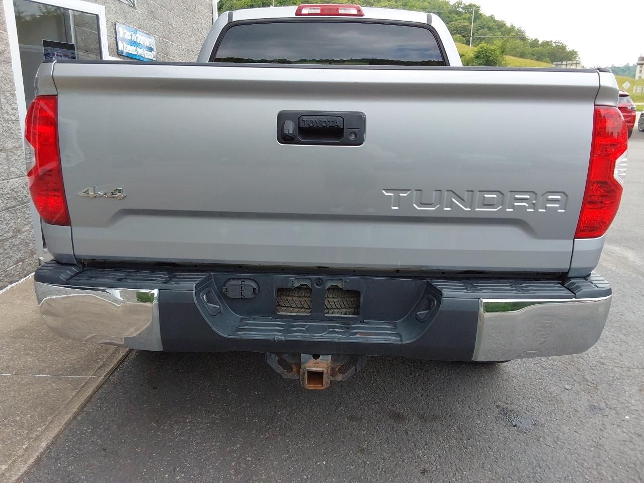 Toyota Tundra 4WD Truck CrewMax 5.7L FFV V8 6-Spd AT TRD Pro (Natl) 2016