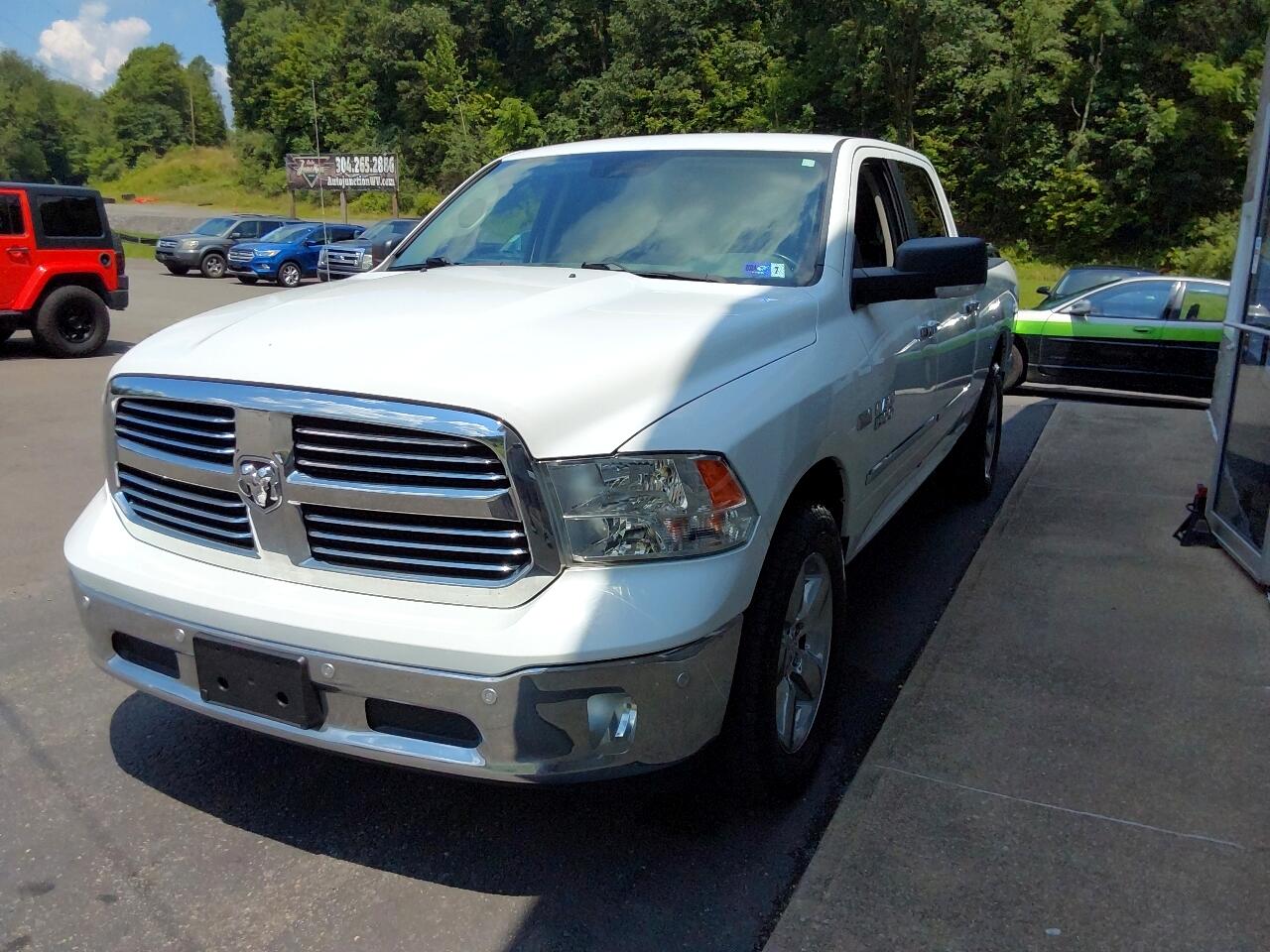 RAM 1500 Big Horn 4x4 Crew Cab 6'4" Box 2017 RAM 1500 Big Horn 4x4 Crew Cab 6'4" Box 2017