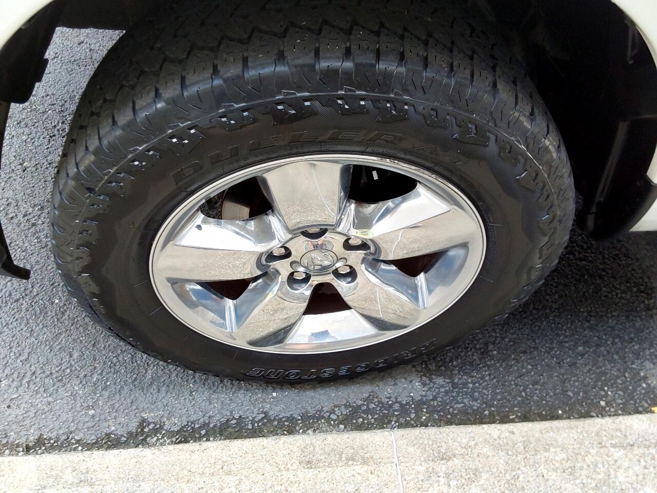 RAM 1500 Big Horn 4x4 Crew Cab 6'4" Box 2017 RAM 1500 Big Horn 4x4 Crew Cab 6'4" Box 2017