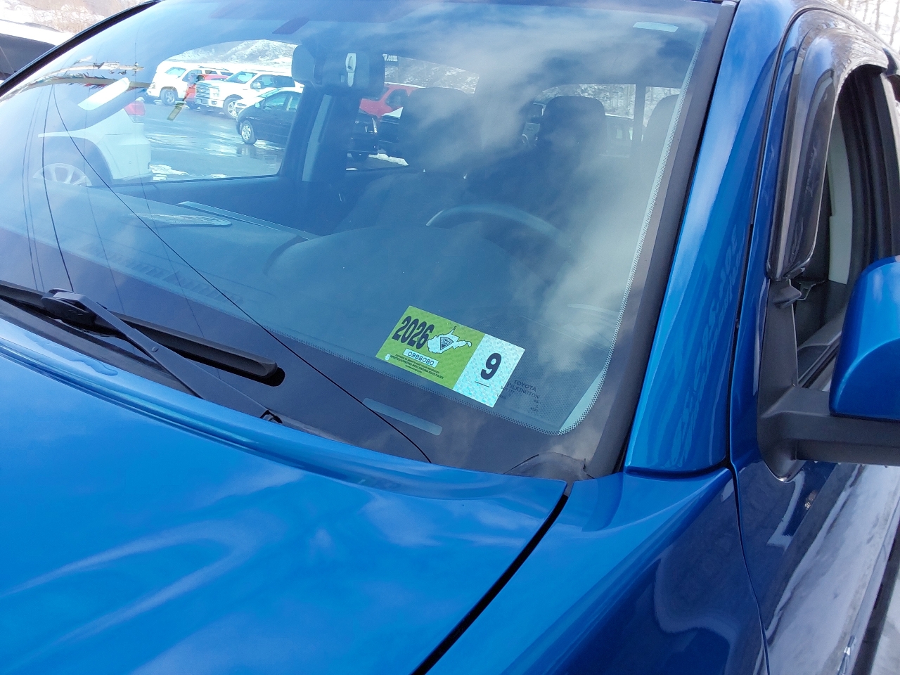 Toyota Tacoma SR5 Dbl Cab 4WD V6 at 2017