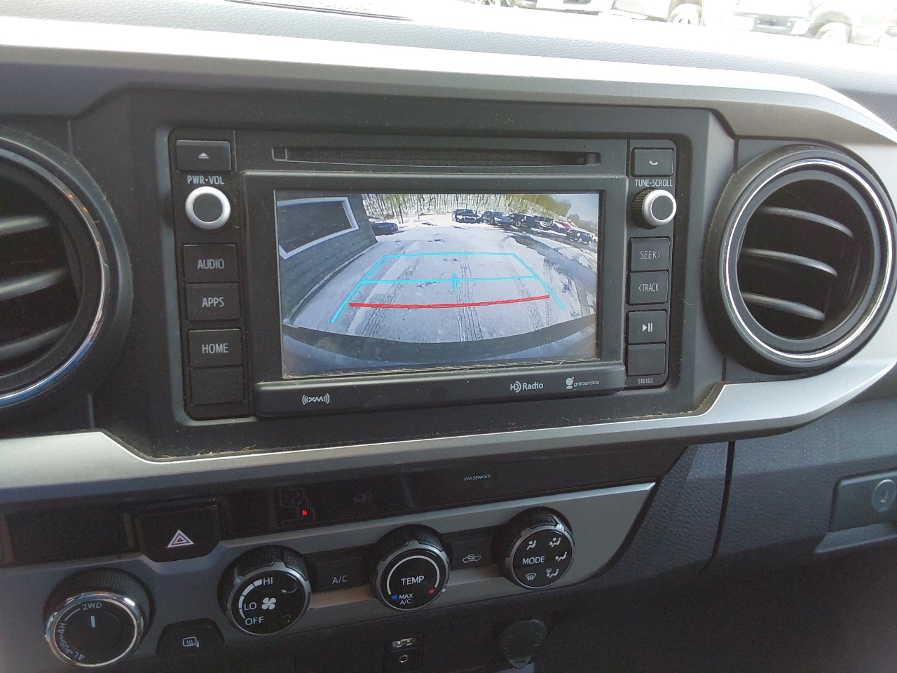 Toyota Tacoma SR5 Dbl Cab 4WD V6 at 2017